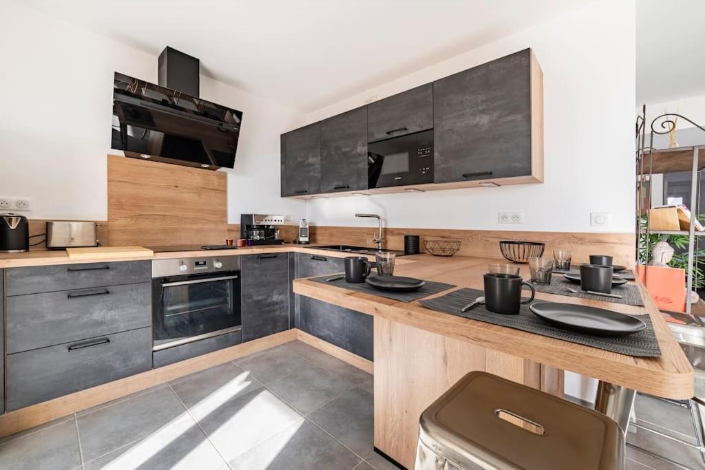 La Ciotat Beau T3, Mer, Centre, Climatisation, Parking Prive Gratuit 拉西约塔 外观 照片