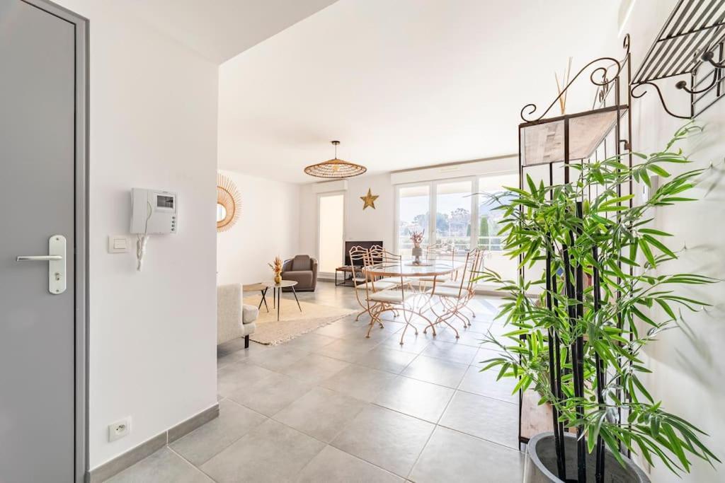 La Ciotat Beau T3, Mer, Centre, Climatisation, Parking Prive Gratuit 拉西约塔 外观 照片